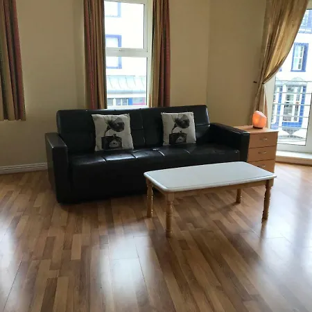 Surfside Apartment *
